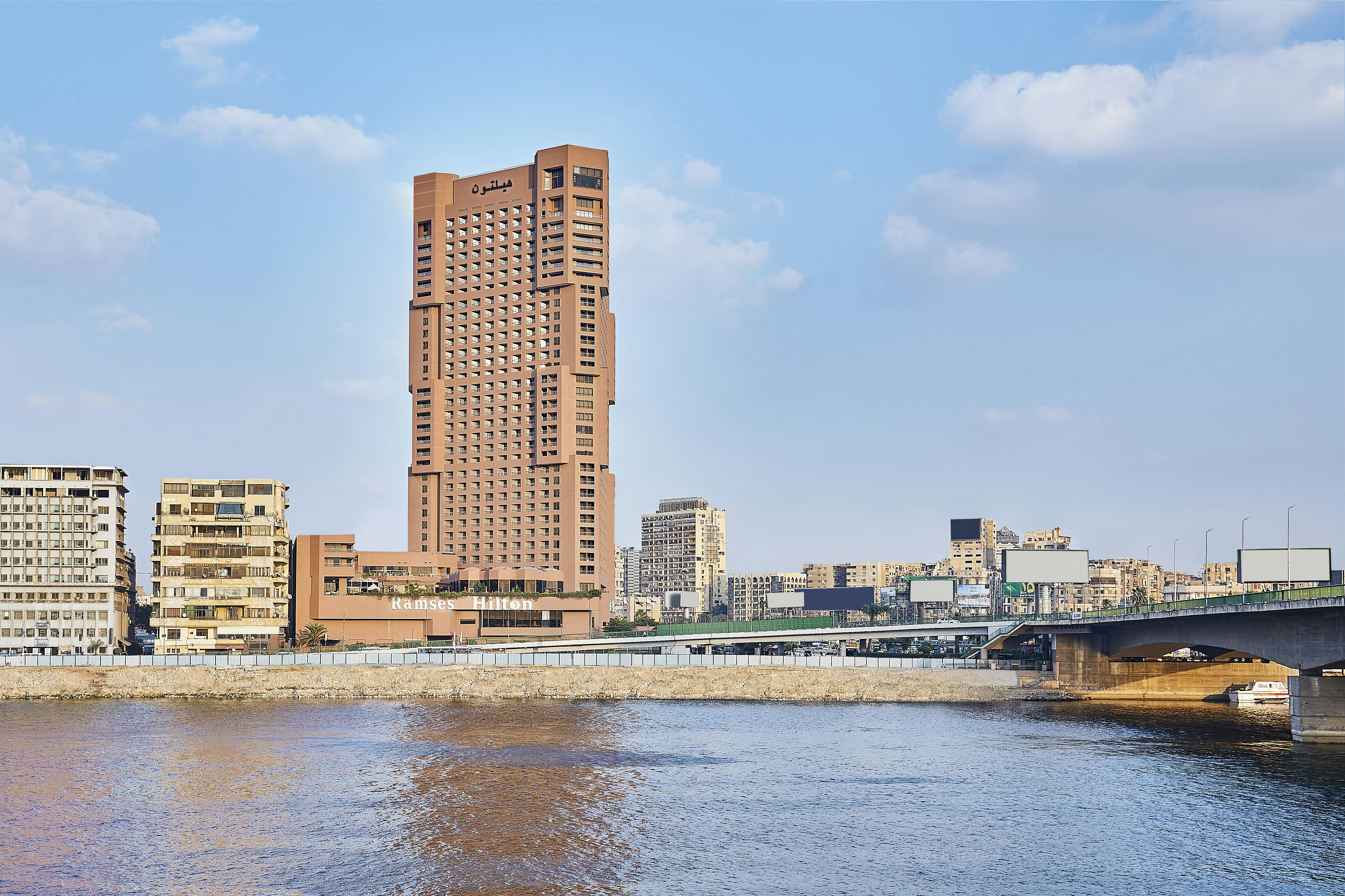 Ramses Hilton Hotel 74/79
