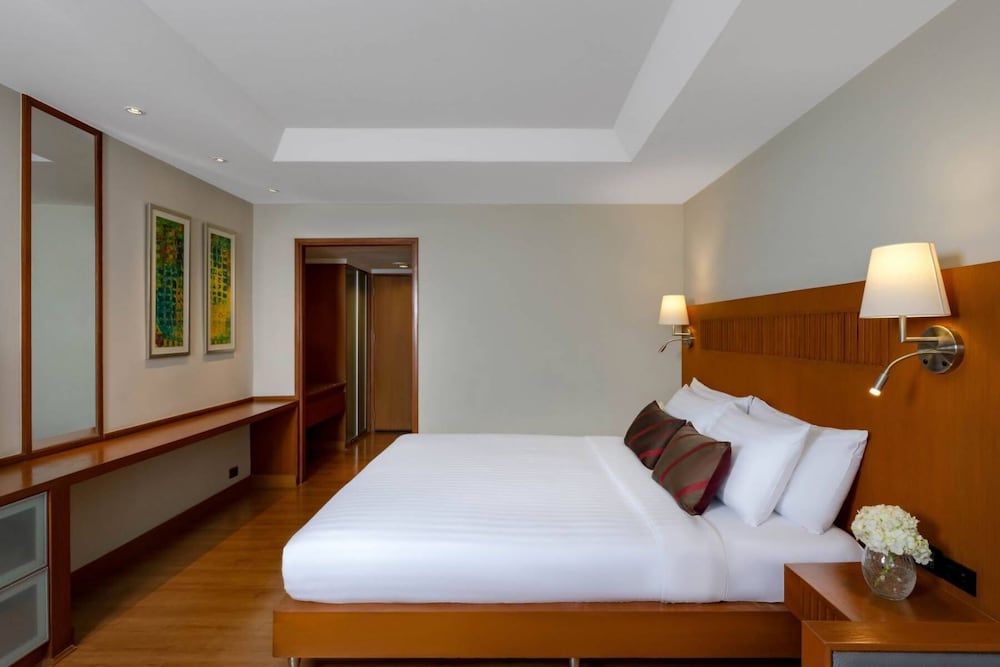 Grand Mercure Bangkok Atrium 30/72