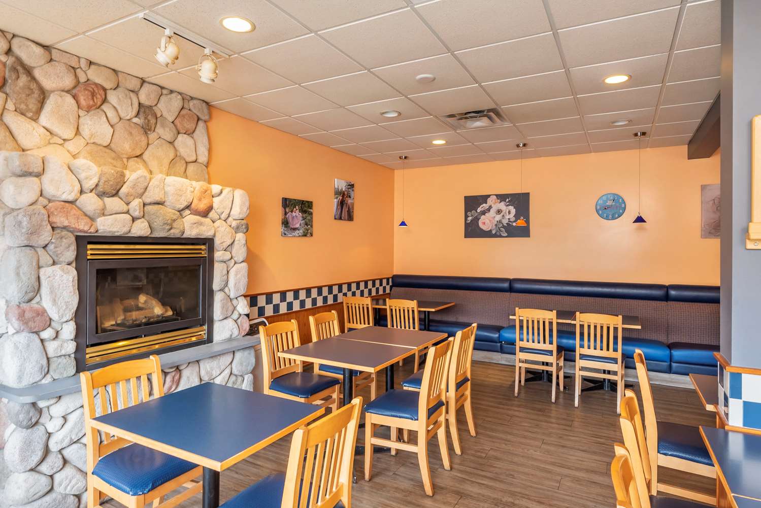 Econo Lodge Prince George City Centre 10/16