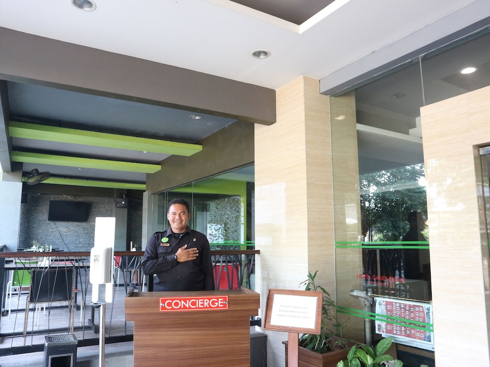 Hotel Candi Indah - Akpol Semarang 6/49