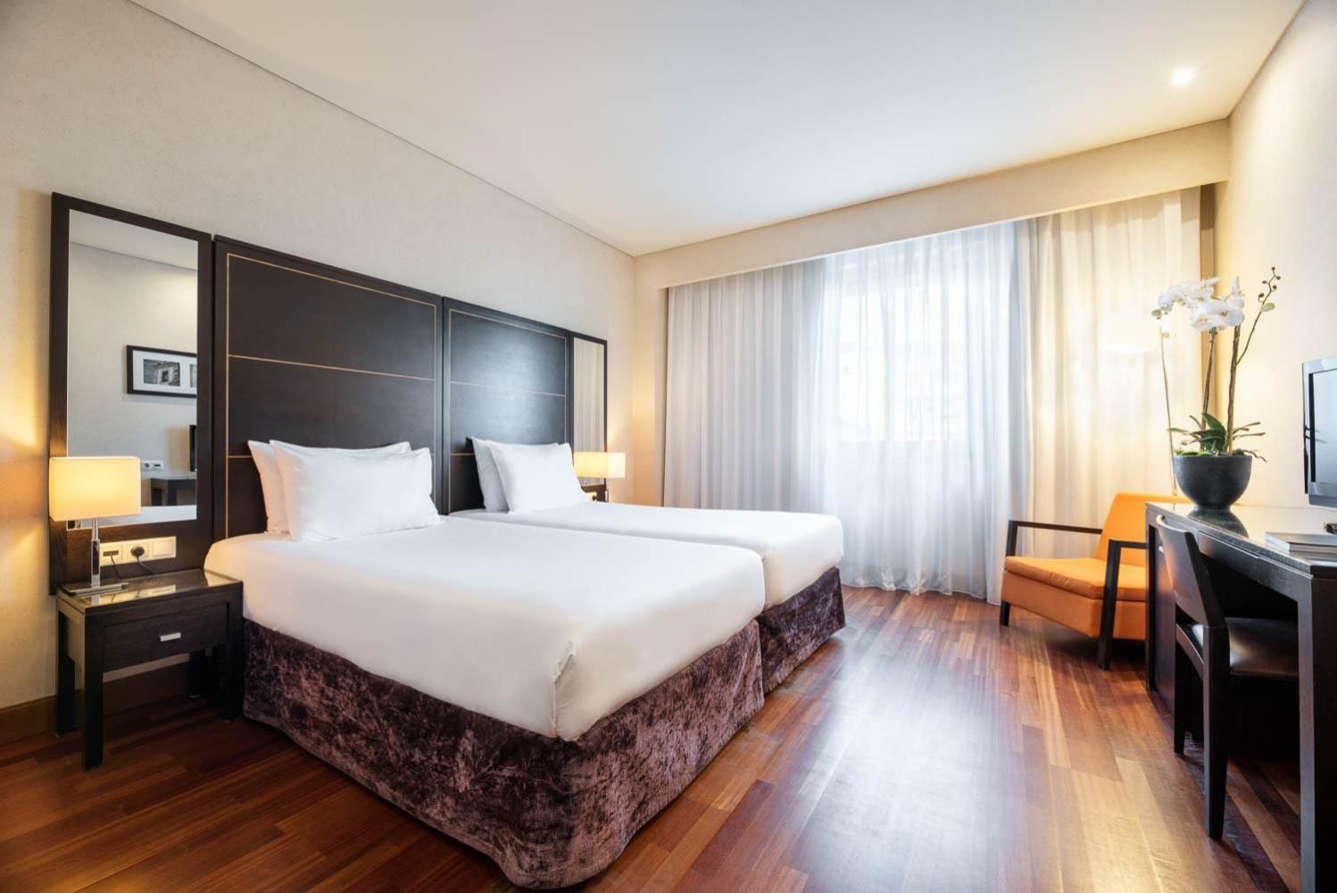 غرفة قياسية بسرير كوين، Eurostars Das Artes 3/10