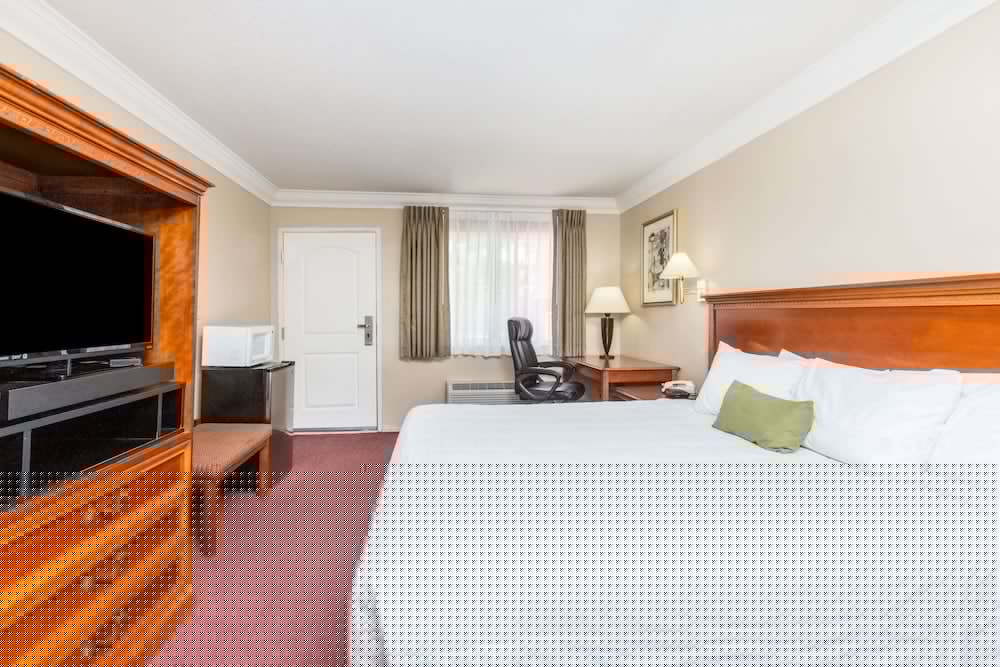 Days Inn by Wyndham Near City Of Hope 10/24