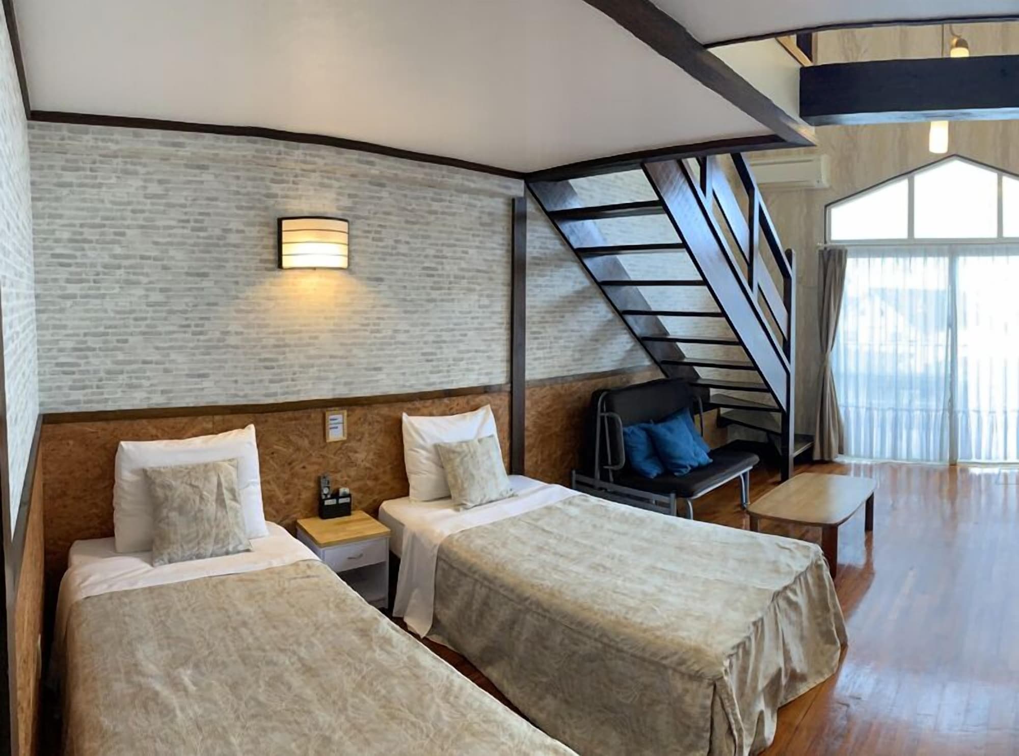 DUPLEX