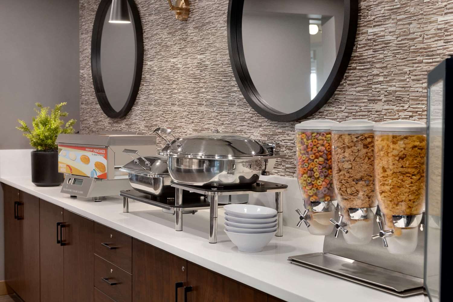 Microtel Inn & Suites By Wyndham Estevan 12/30