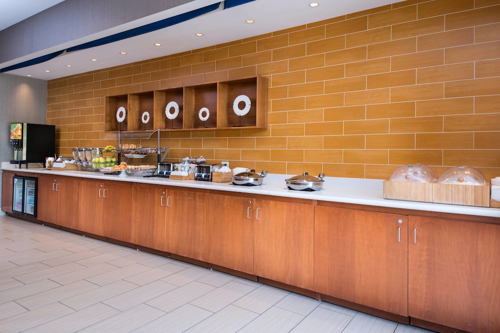 Lobby at Springhill Suites Pittsburgh Southside Works, PITTSBURGH - PA
