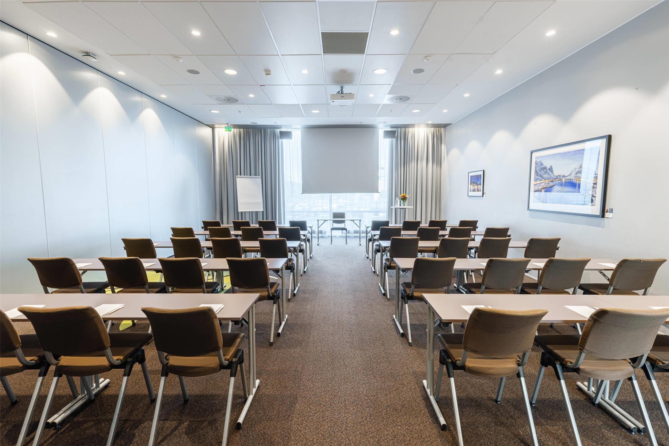 Clarion Hotel Bergen Airport 35/40