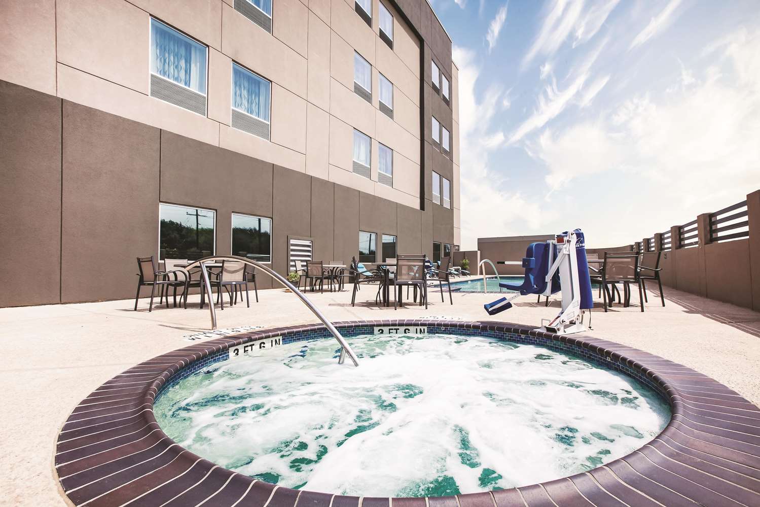 La Quinta Inn Suites By Wyndham Mcallen La Plaza Mall 29/62