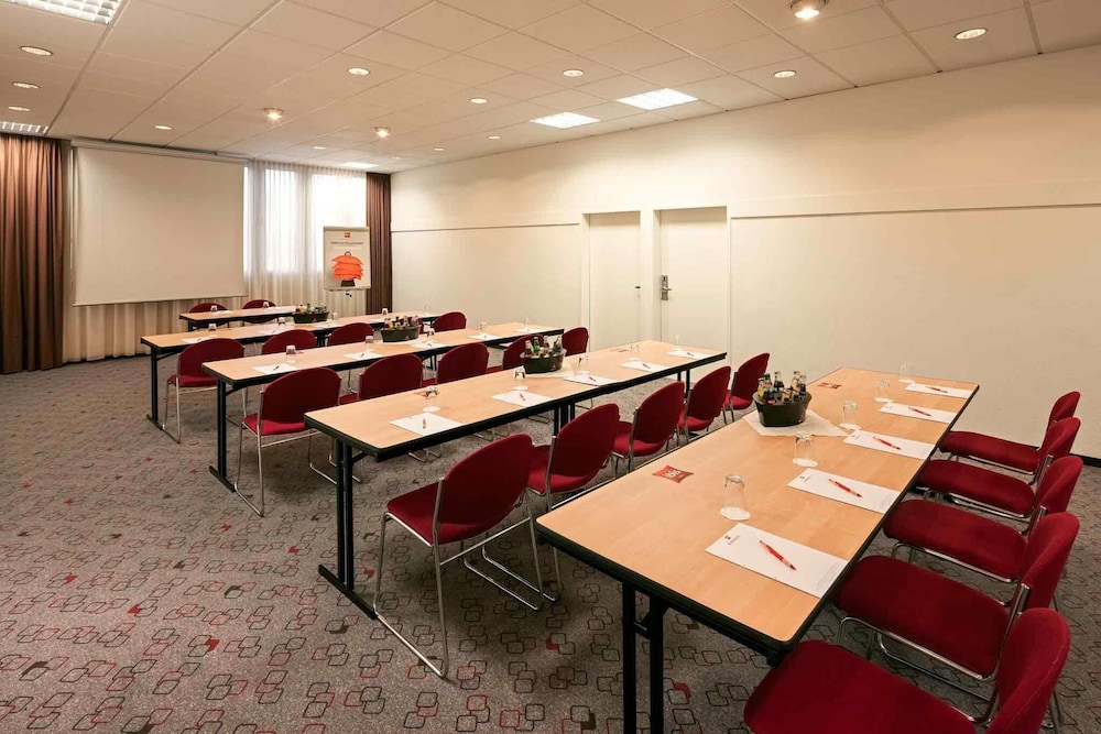 Ibis Nuernberg City Am Plaerrer 42/48