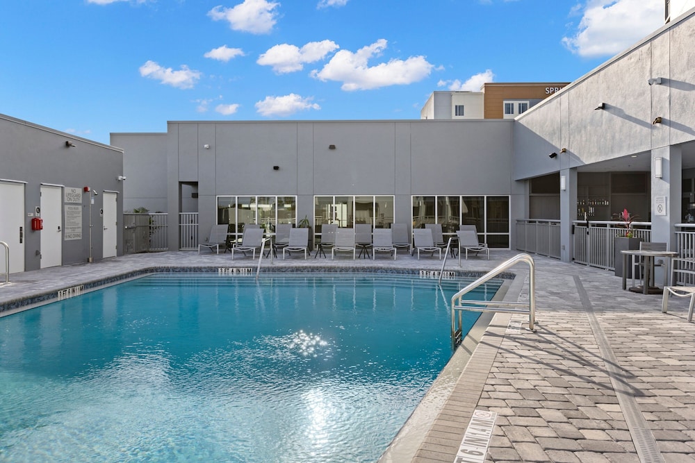 TownePlace Suites by Marriott Cape Canaveral Cocoa Beach 45/50