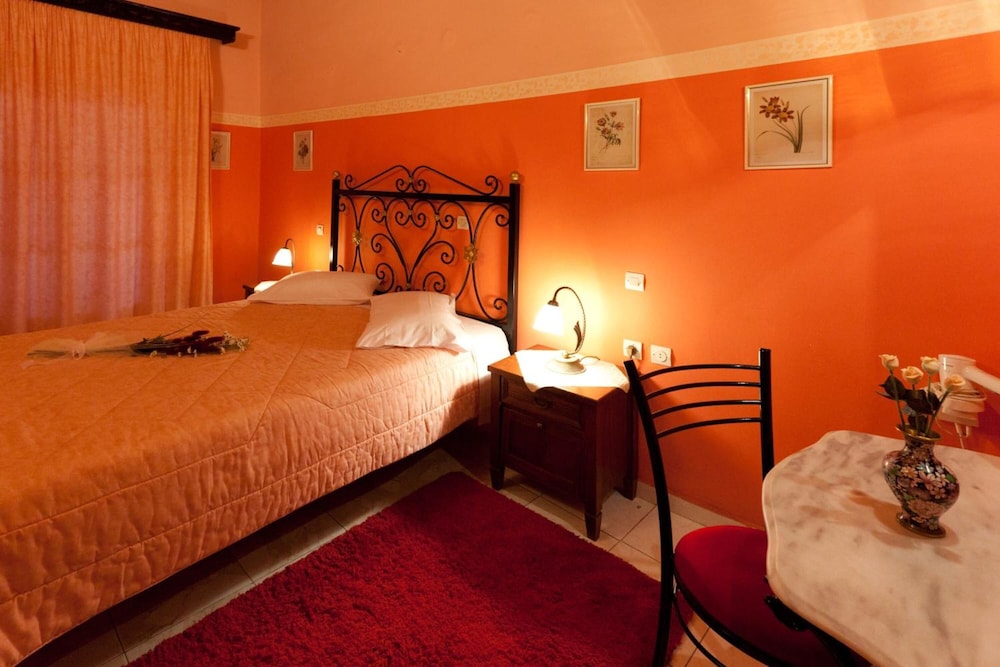 Pension Eleni 15/35