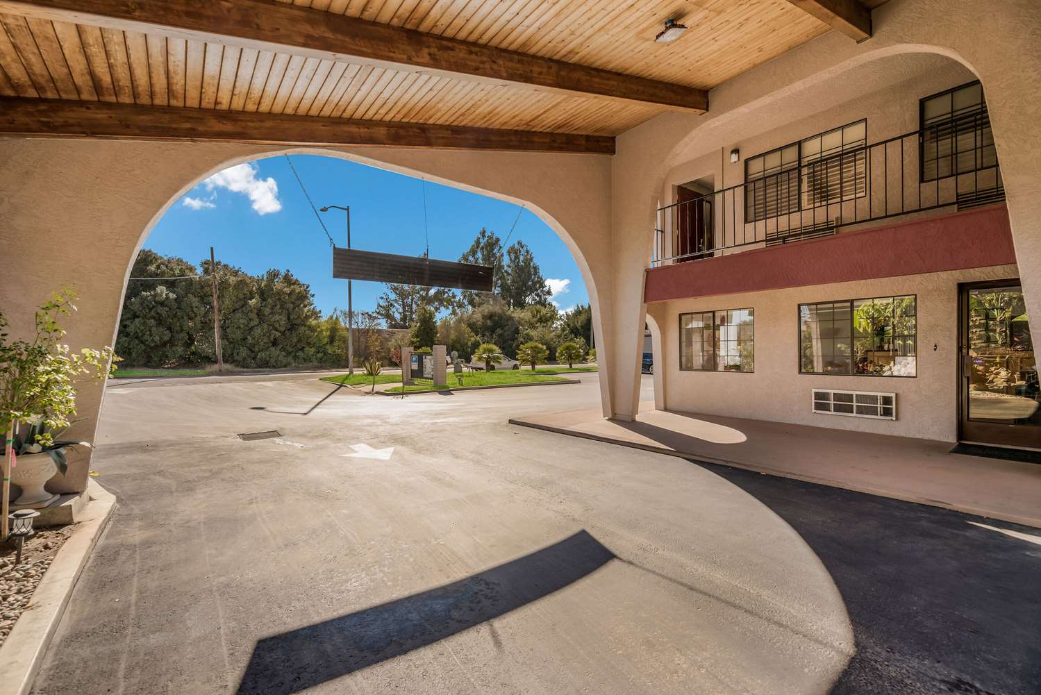 Quality Inn Near Fort Hunter Liggett 11/15
