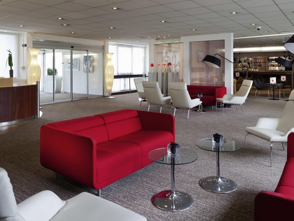 NOVOTEL MASSY PALAISEAU 53/80