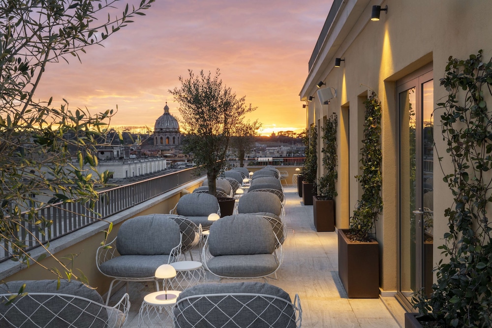 Radisson Collection Hotel, Roma Antica 44/50