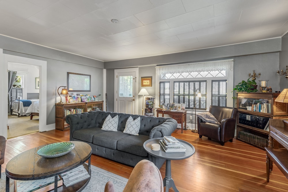 Oak Hill Bed & Breakfast 28/50