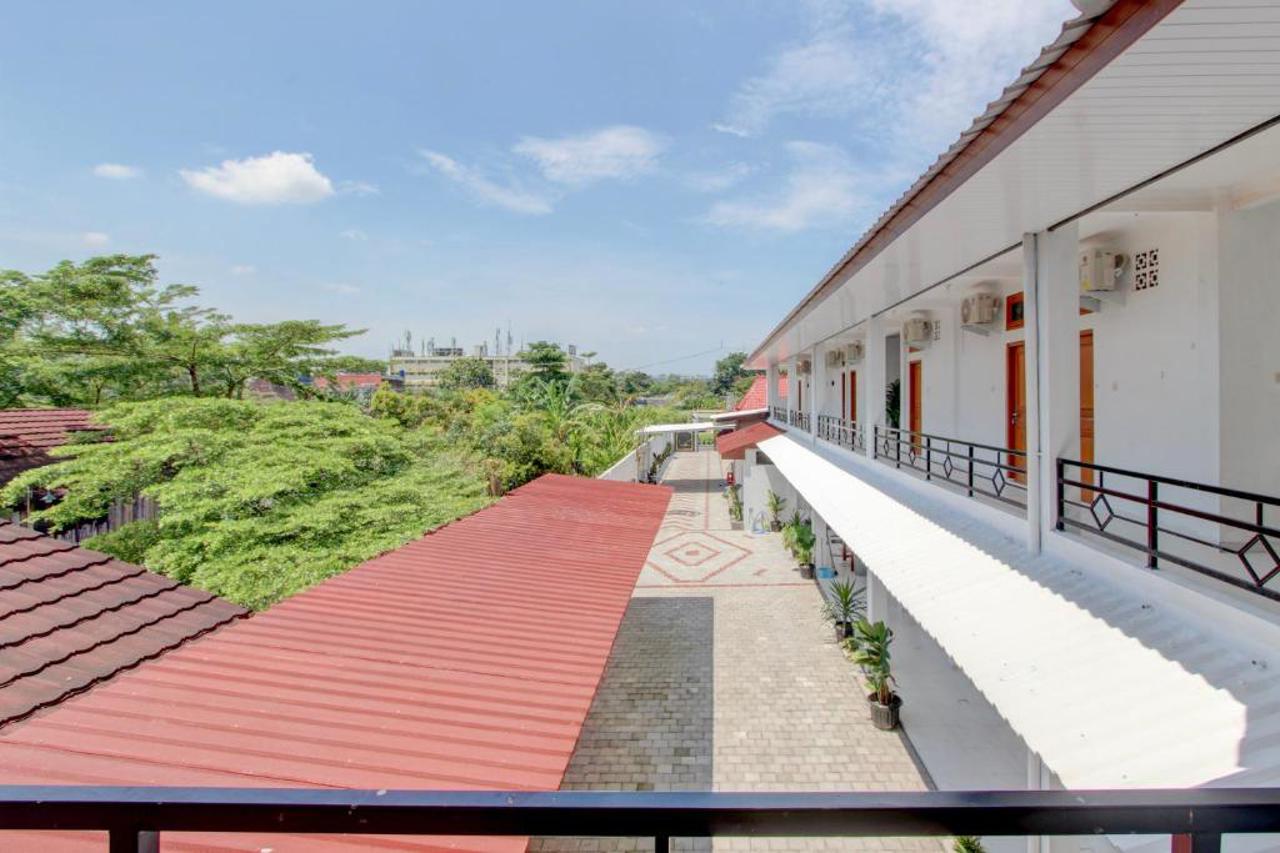 Hotel O Syariah near Plaza Ambarrukmo Yogyakarta formerly Teratai Inn 24/29