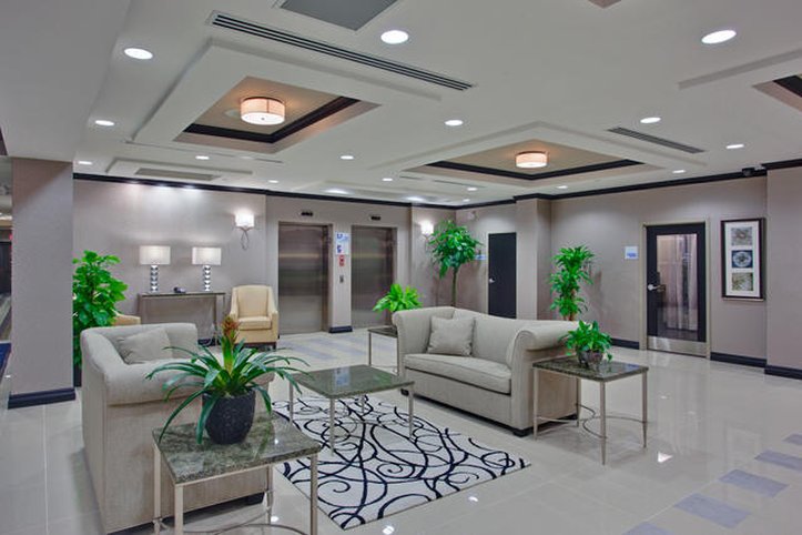 Holiday Inn Express Ottawa West Nepean 17/32