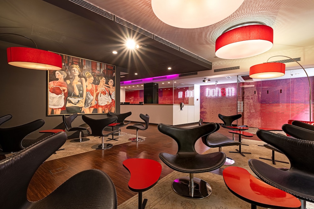 BOHEM ART HOTEL 45/59