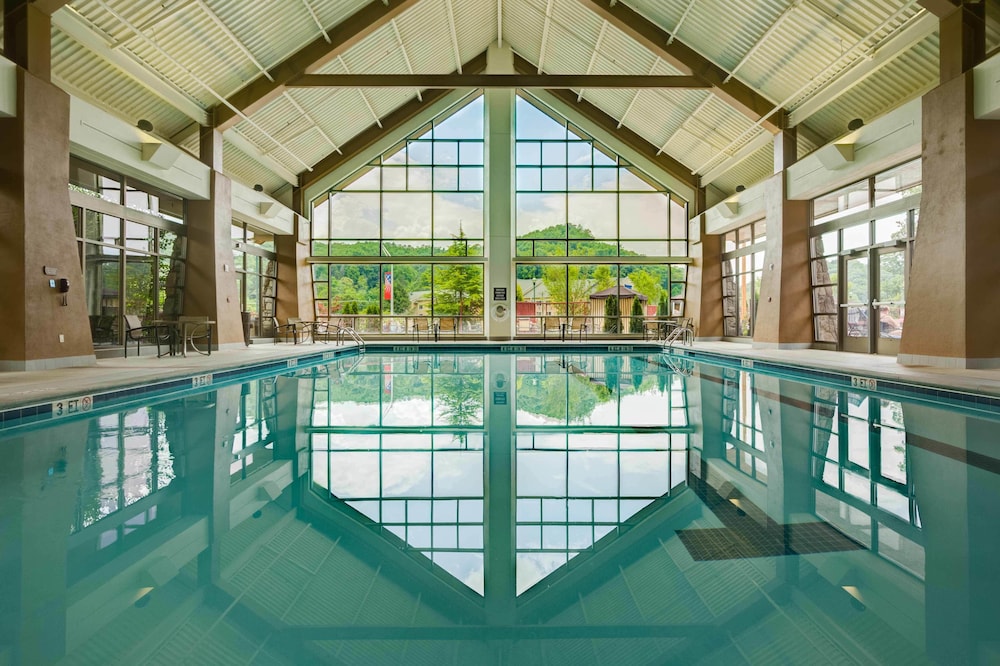 Harrah's Cherokee - A Caesars Rewards Destination 24/51