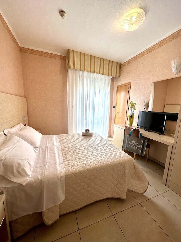 BASIC, DOUBLE OR TWIN BED