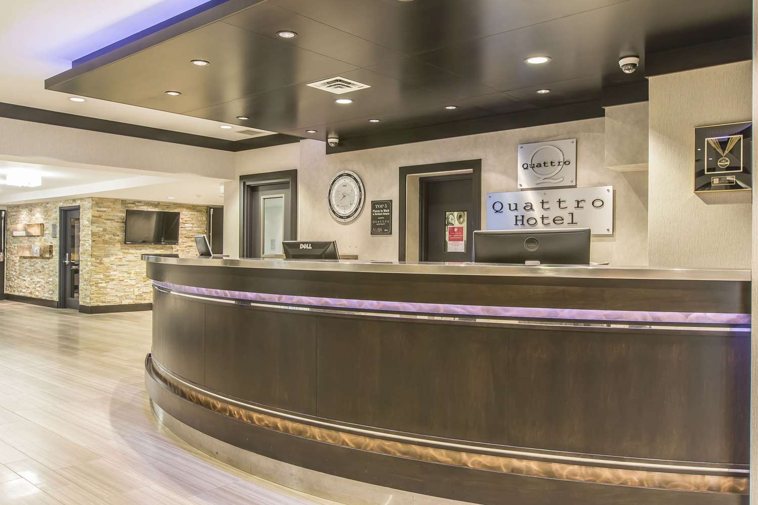 Quattro Hotel And Conference Centre An Ascend Hotel Collection 2/16