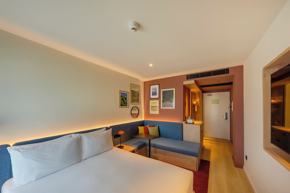 Hampton by Hilton Alicante Airport 7/42