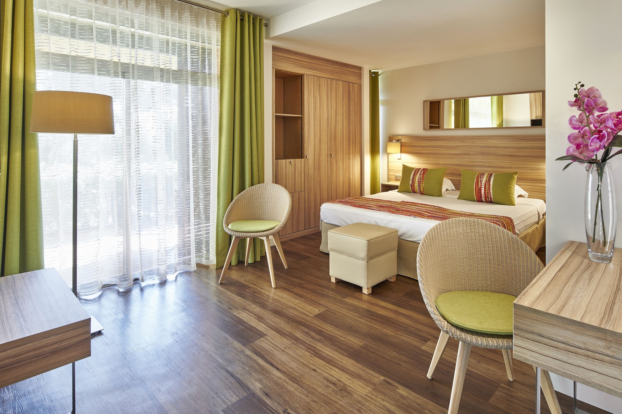 Family, 1 Double and 2 Bunk Beds, Terrace، Hotel Vacances Bleues Delcloy 3/4