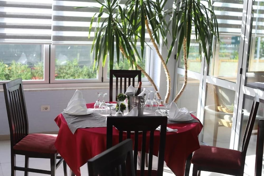 PERANDOR BEACH HOTEL 53/64
