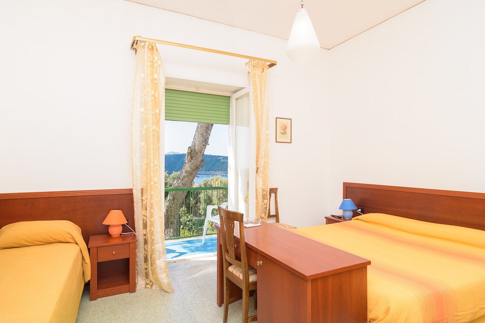 Hotel Riviera 13/60