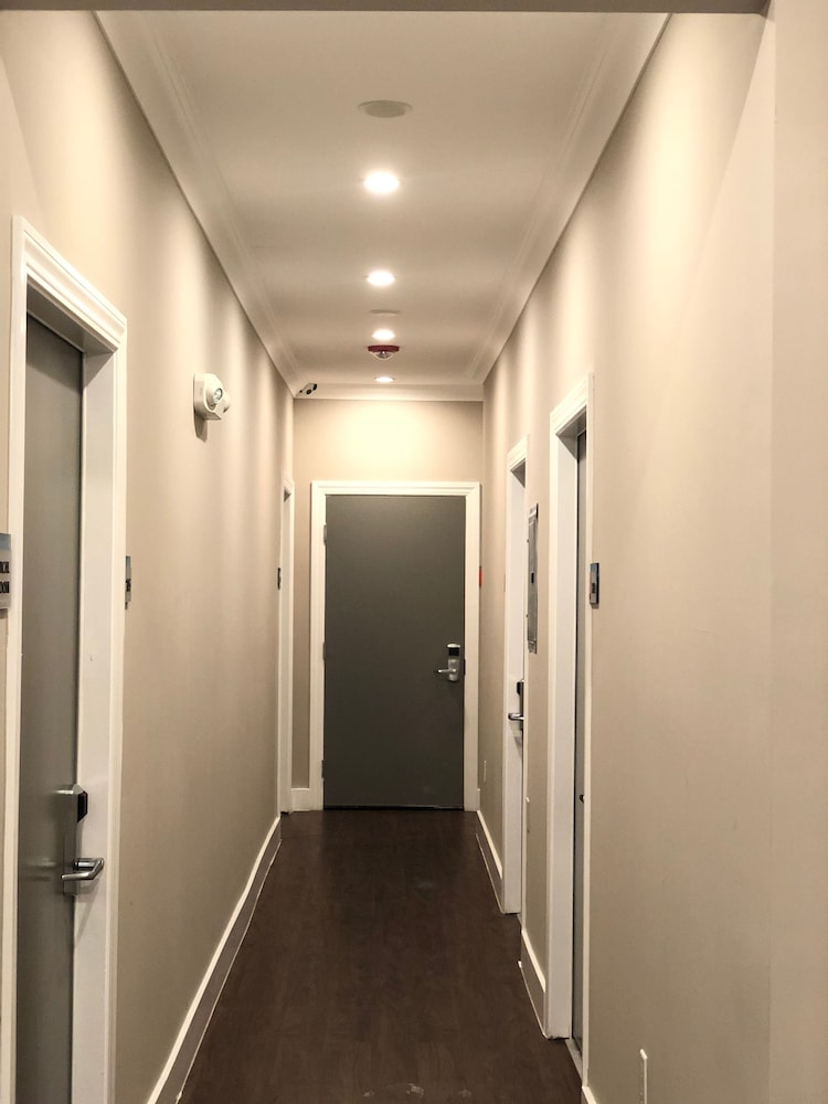Bay Hotel 27/44