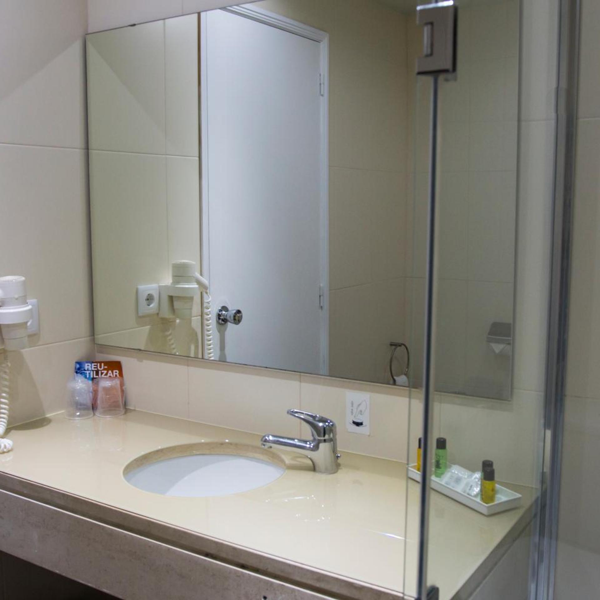 غرفة بسرير مزدوج أو سريرين منفصلين مع سرير إضافي، Star Inn Peniche 10/10