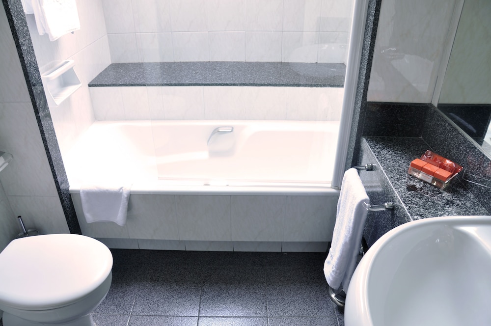 Hotel Clarin 37/40