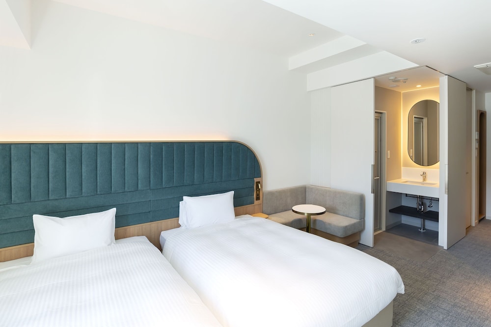 Hotel Commento Yokohama Kannai 5/25