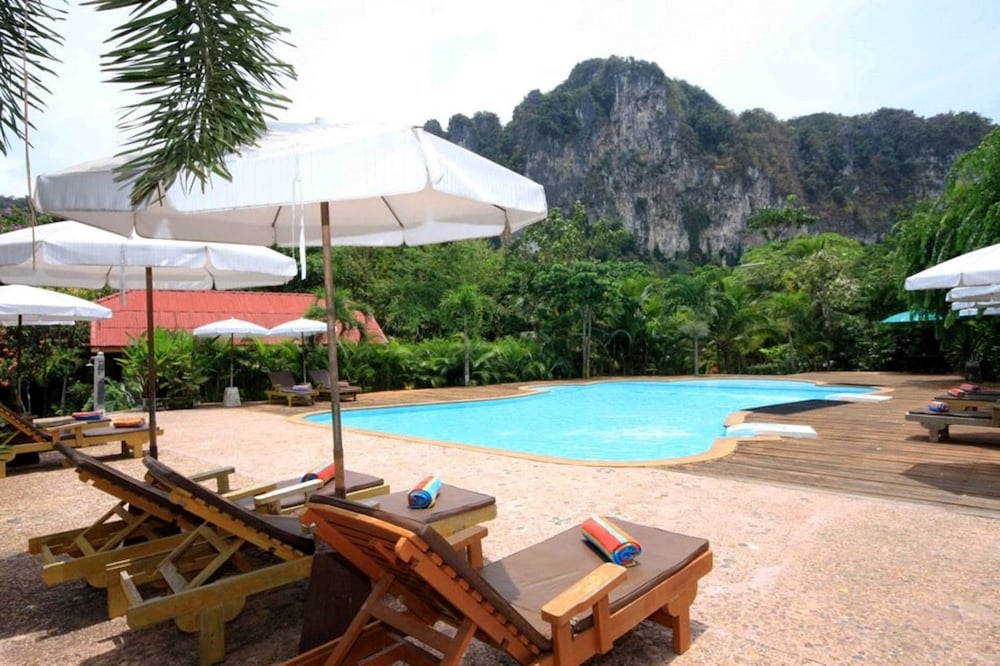 Green View Village Resort 47/50
