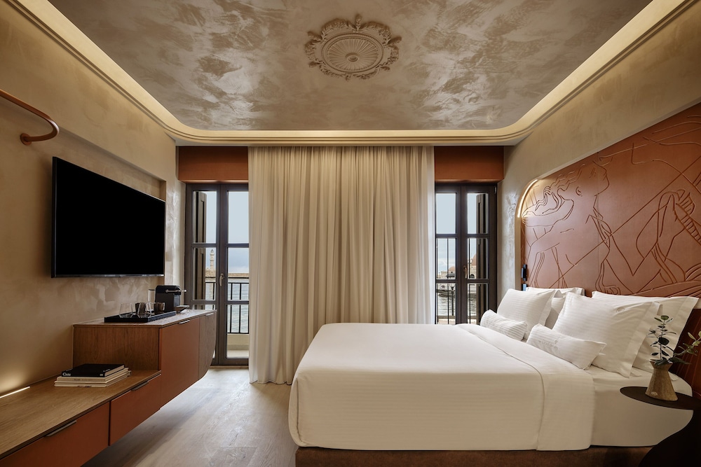 Hotel Porto Antico 6/23