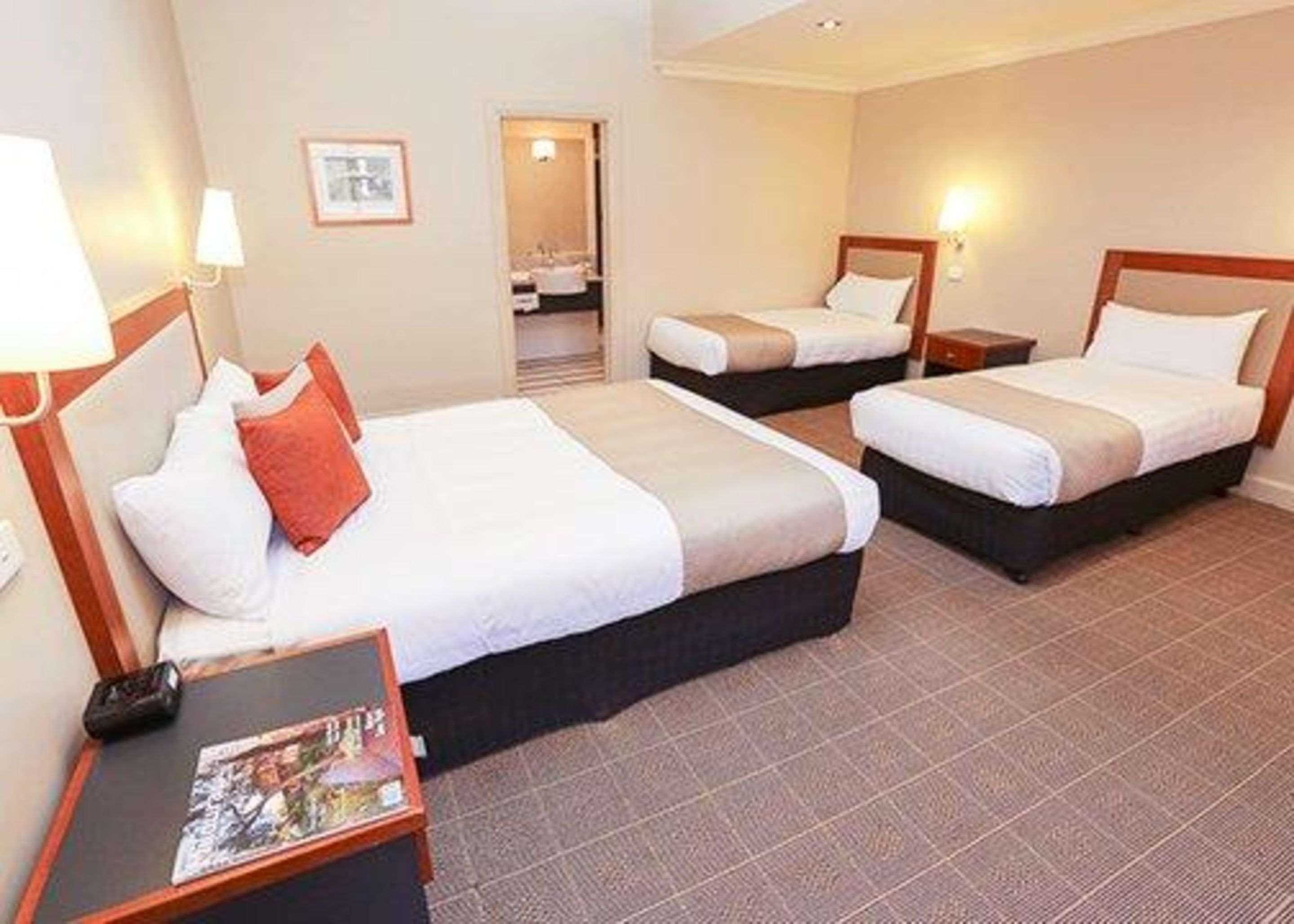 UPGRADE, QUEEN AND TWIN BEDS
