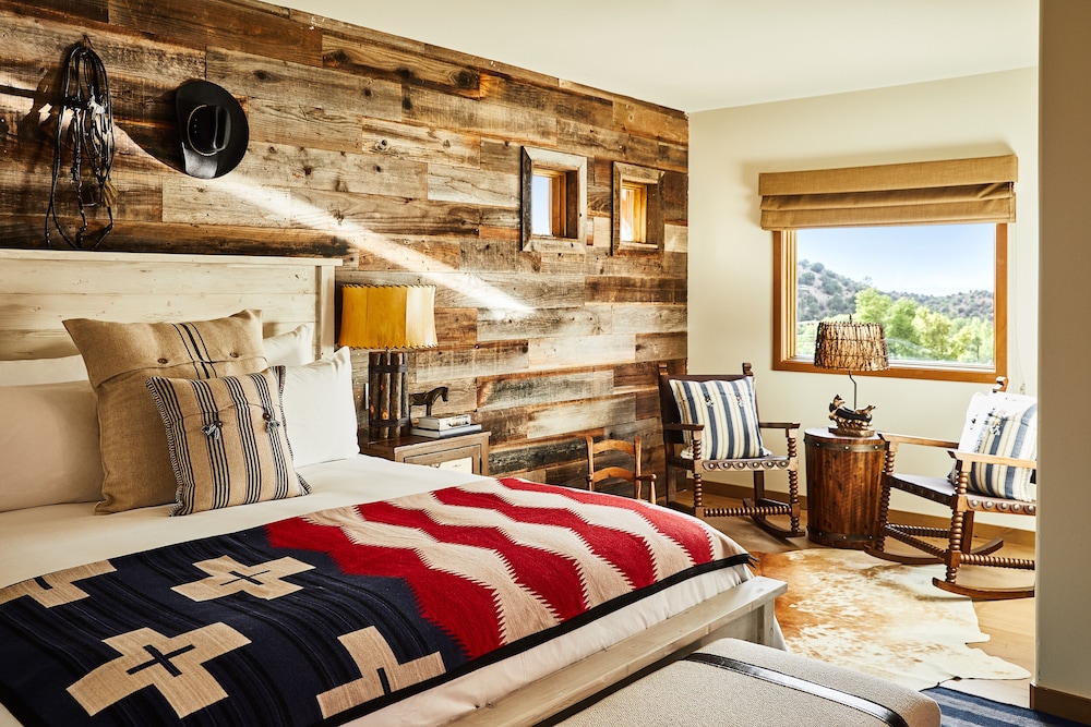 Bishops Lodge Ranch Resort And Spa 11/84