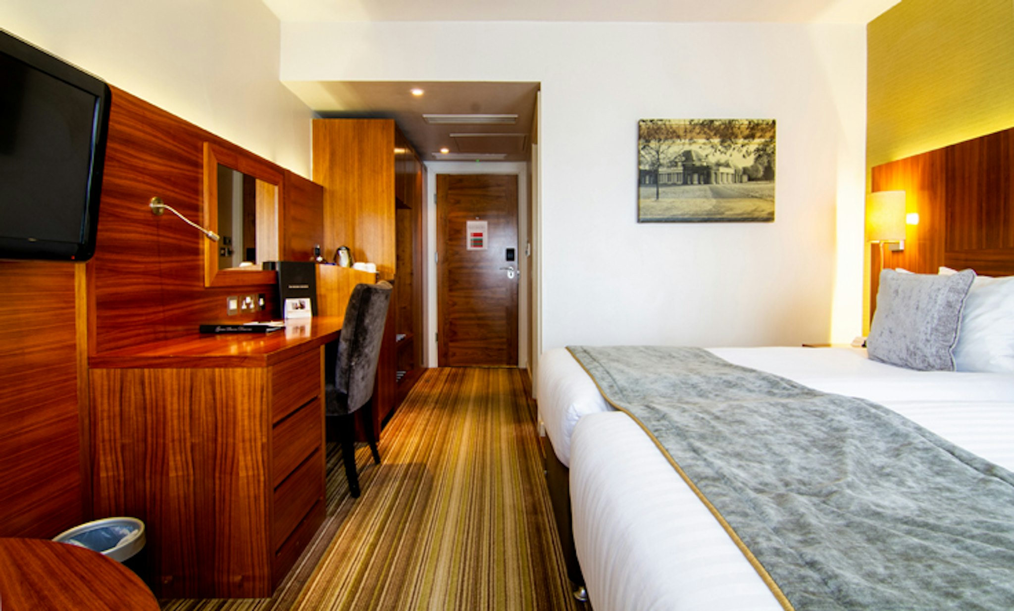 Blakemore Hyde Park 14/40