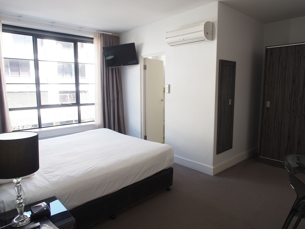 SAVOY DOUBLE BAY HOTEL 17/44