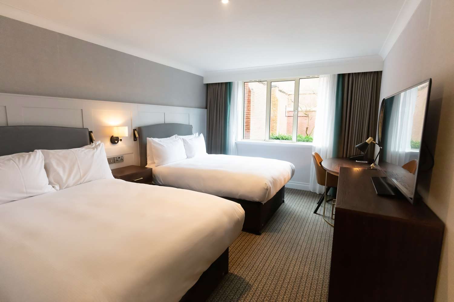 Room, Twin Beds