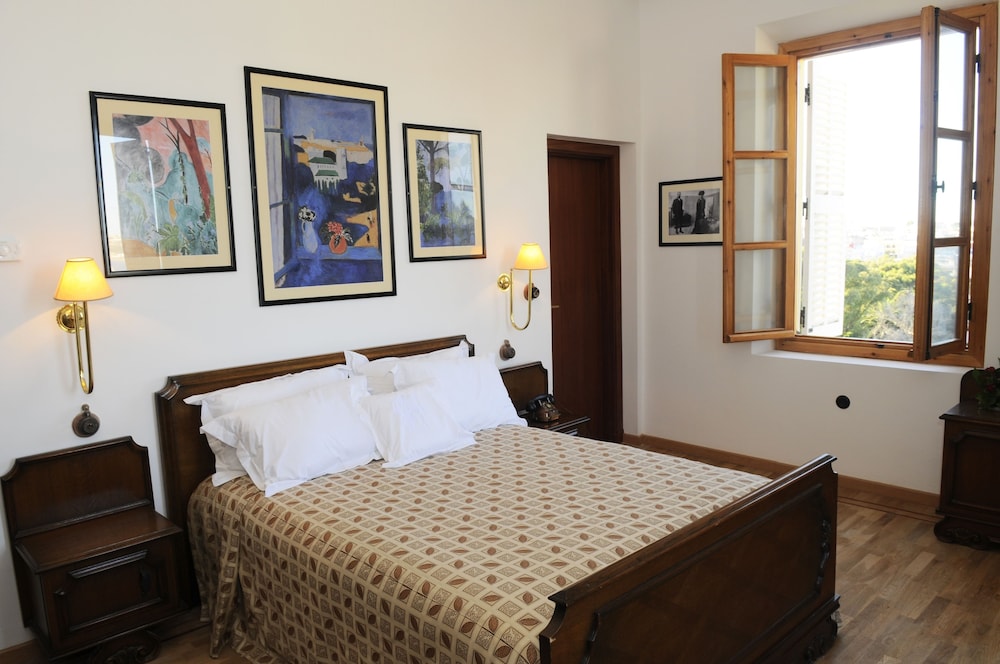 Grand Hotel Villa de France 9/34