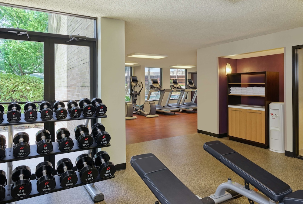 DoubleTree by Hilton Houston Intercontinental Airport 20/54