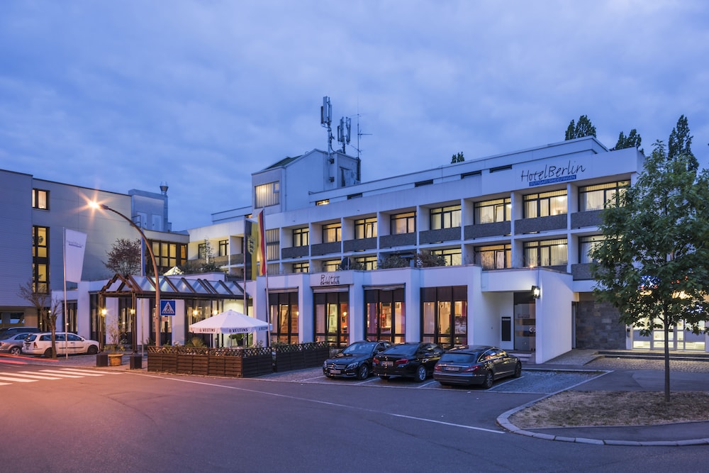 Hotel Berlin 3/52