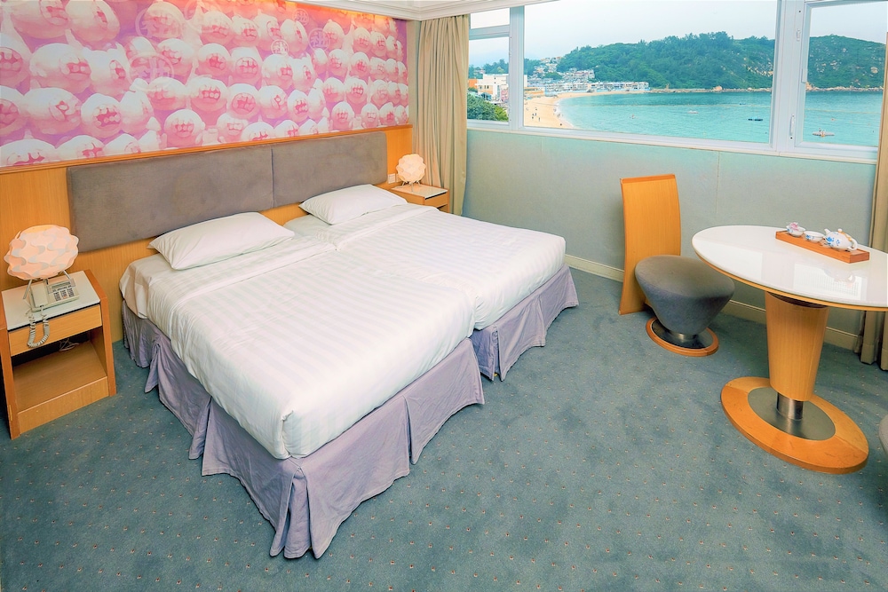 Warwick Hotel Cheung Chau 26/48