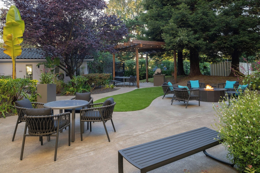 Holiday Inn Express Hotel Suites San Pablo Richmond Area 47/60