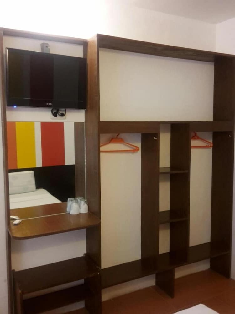Travelbee Heritage Inn 8/30
