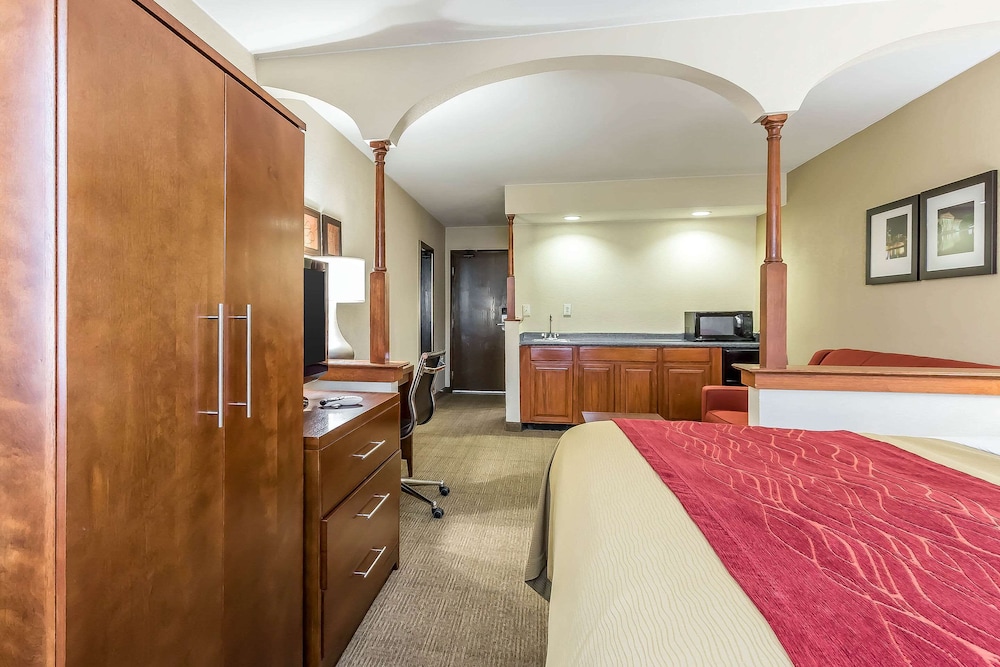 Comfort Inn Nashville West 16/33