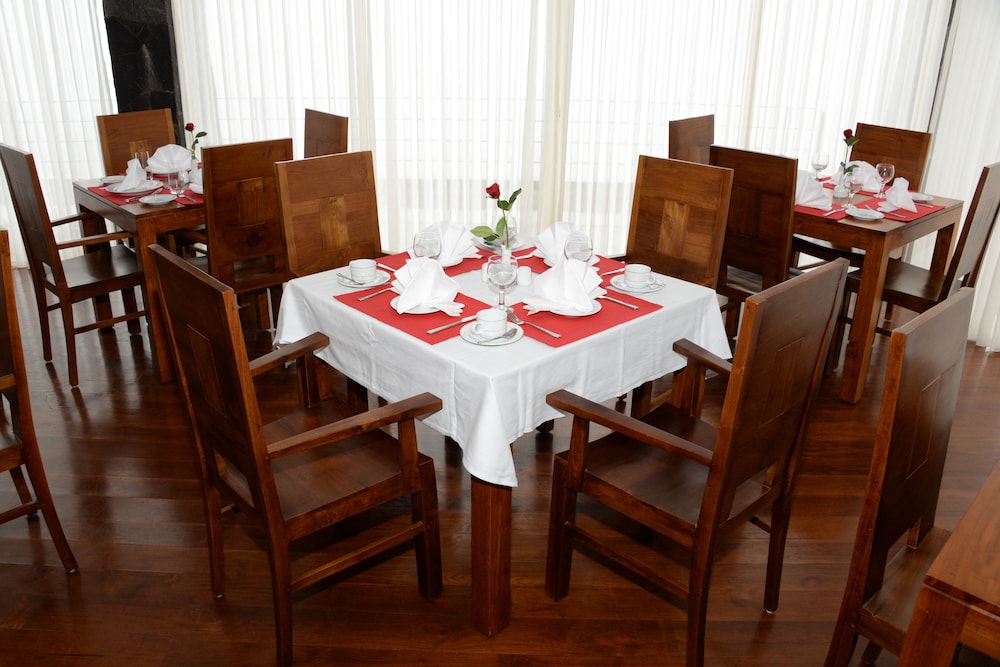 Serenus Boutique Villa 49/64