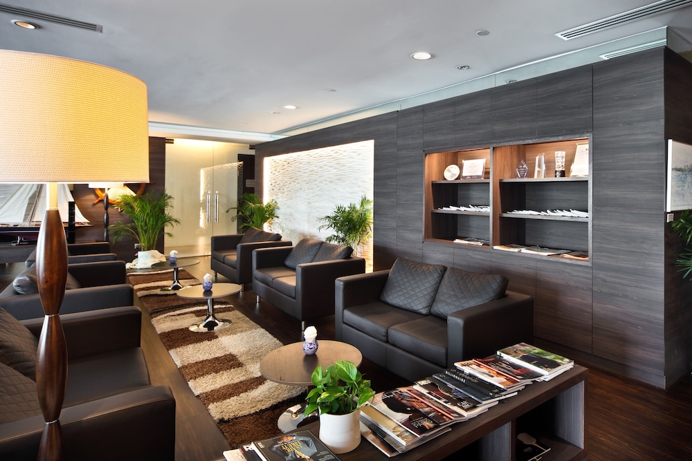 One 15 Marina Club 39/66