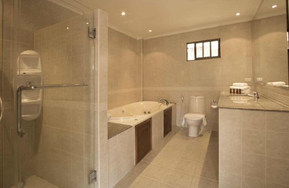 Avoca Pool Villas 50/50