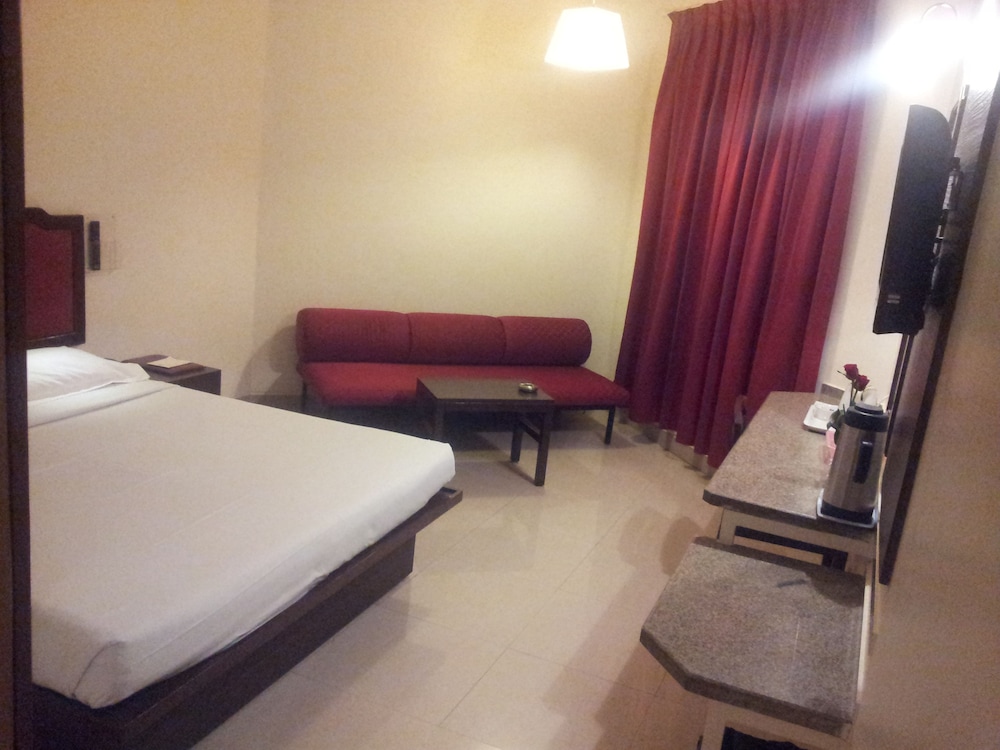 Hotel Ashish Plaza 13/30